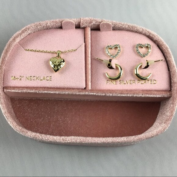 Unbranded Jewelry - Fine Silver Plated Golden Tone Necklace and Earrings Set MSRP $50